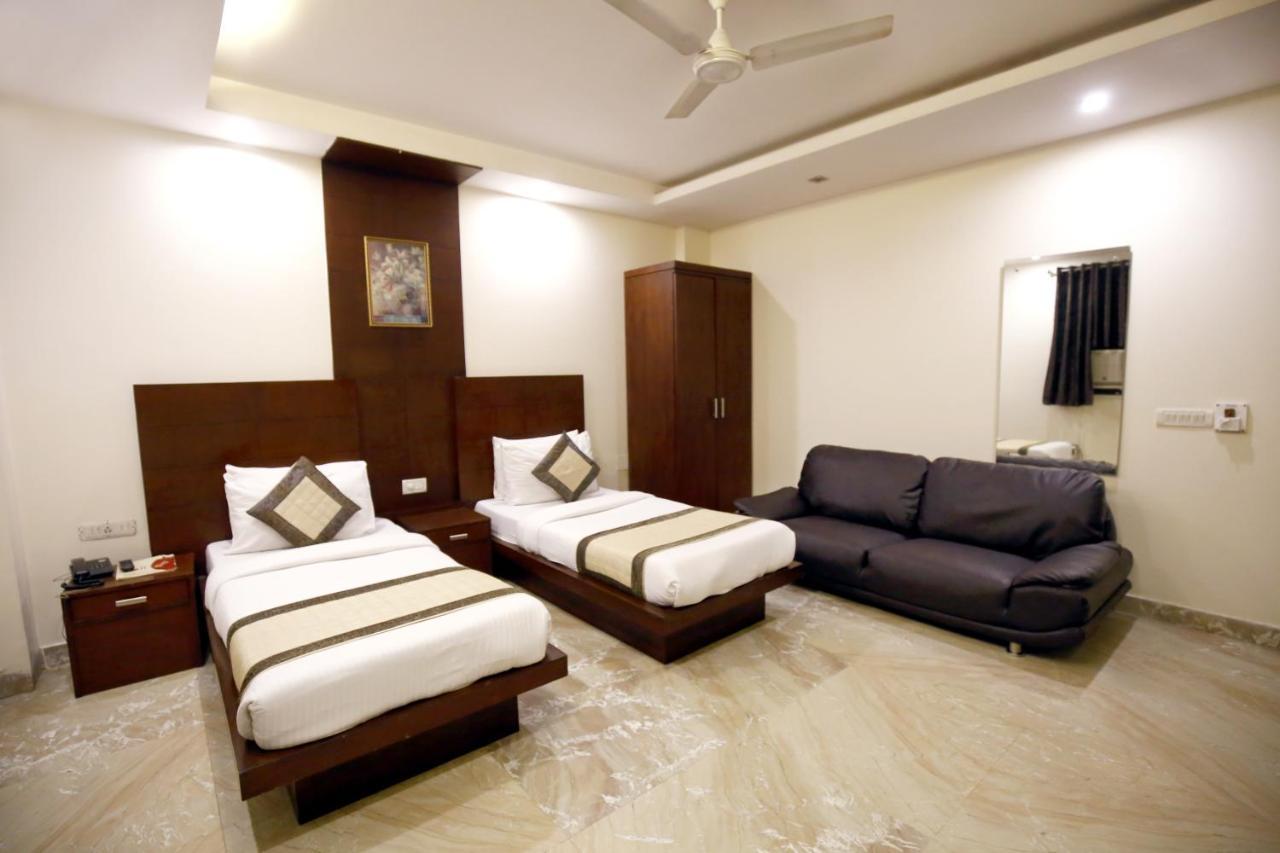 Hotel Paradise Inn-A Boutique Hotel Delhi Nuova Delhi Esterno foto