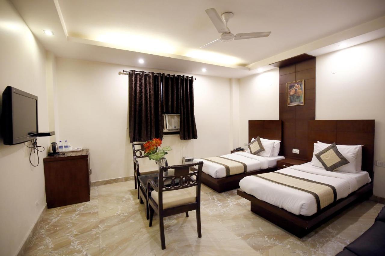 Hotel Paradise Inn-A Boutique Hotel Delhi Nuova Delhi Esterno foto